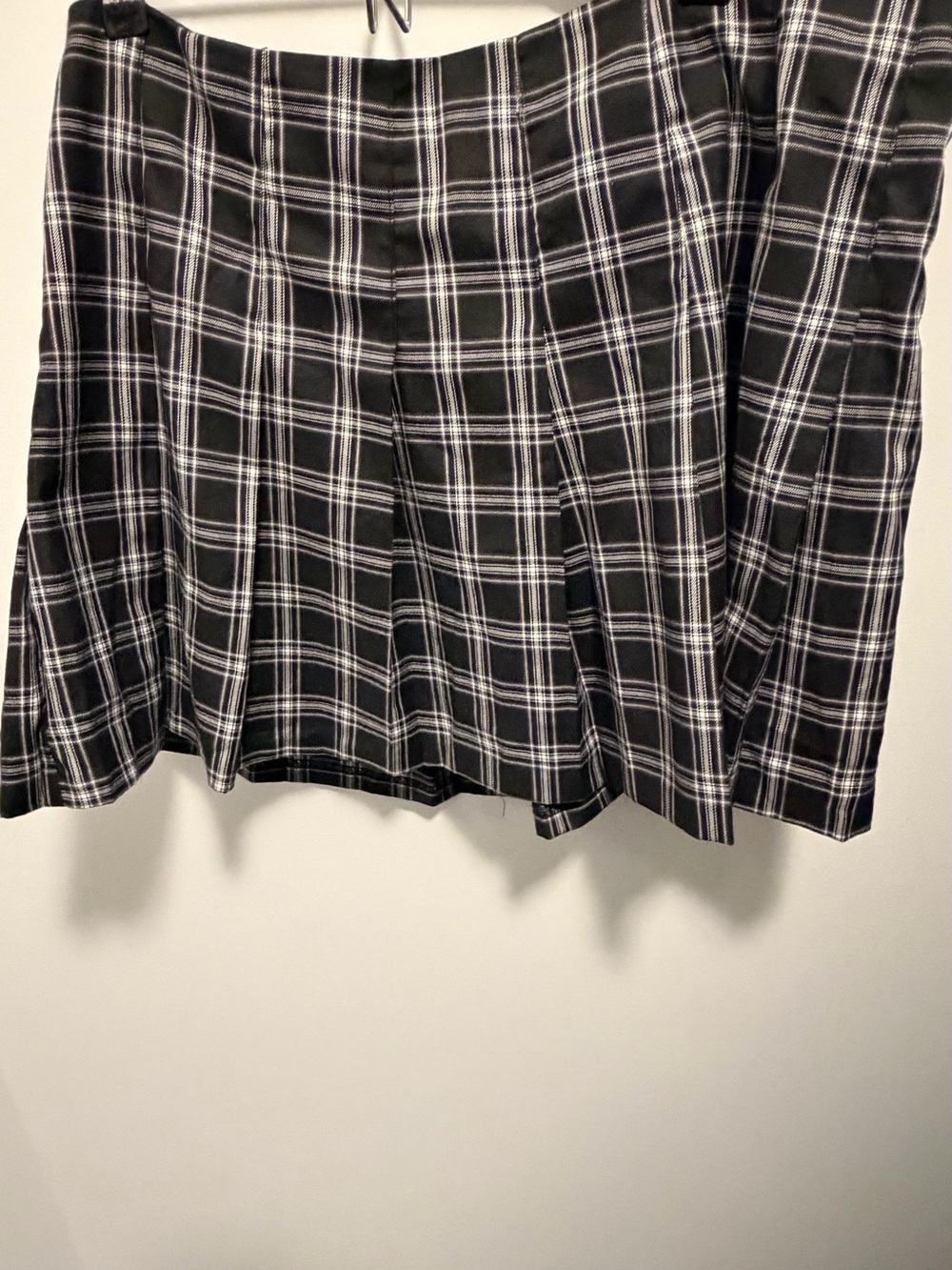 H&M Black and White Plaid Skater Skirt